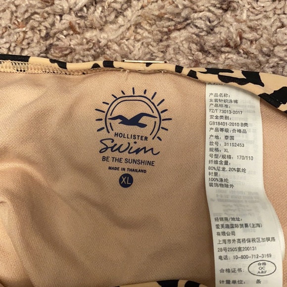 Hollister Swim Bottoms - Picture 4 of 4